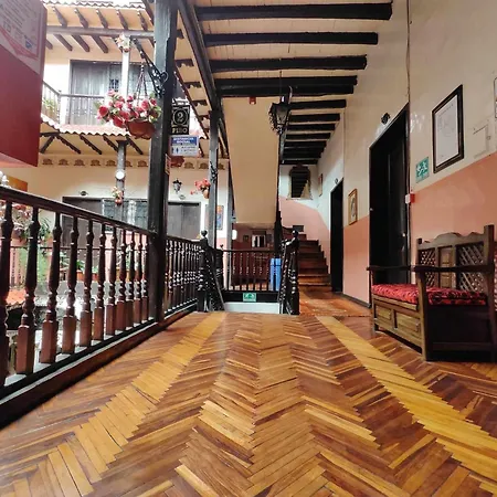Hostal Juana de Arco-2